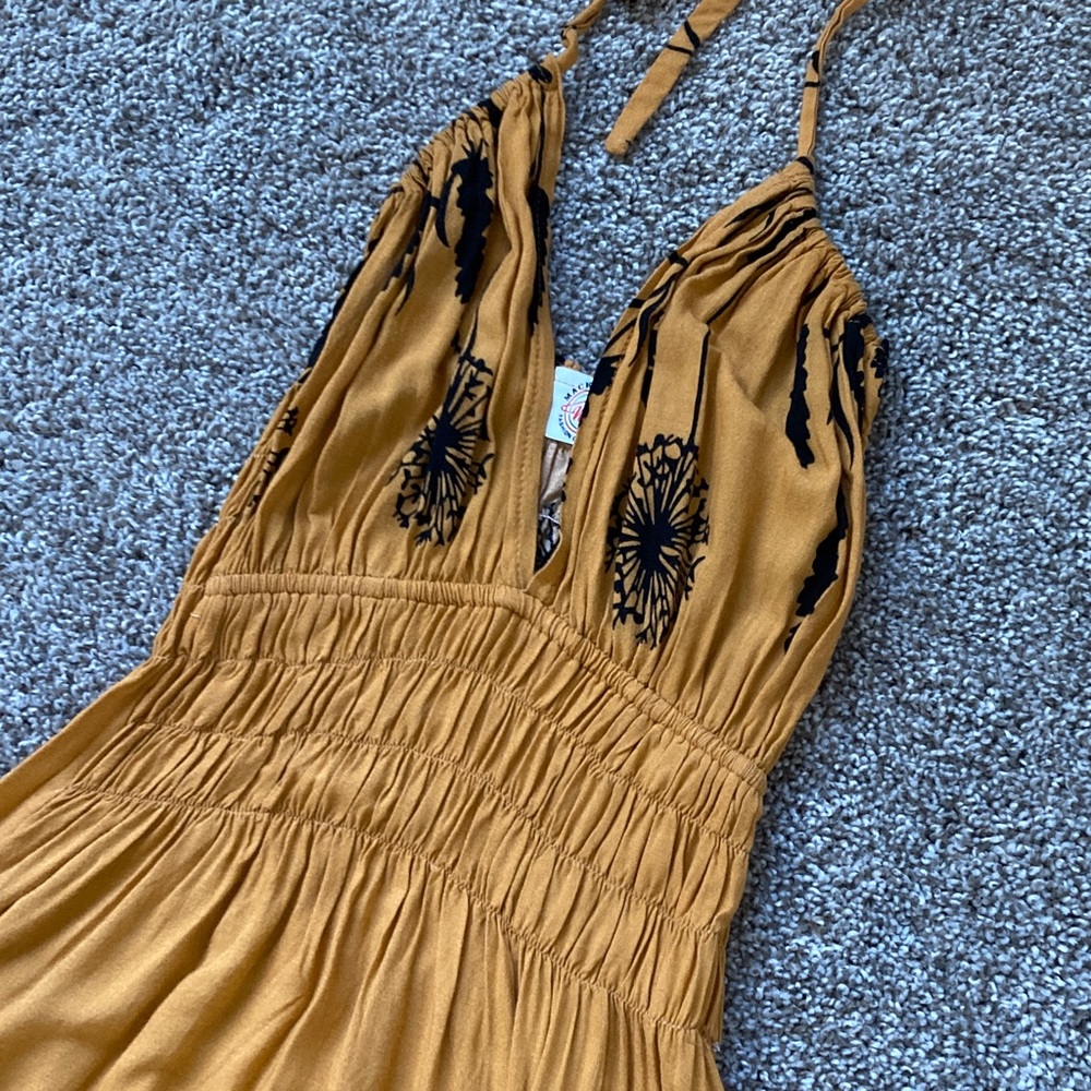 Mustard Floral Smocked Maxi Dress with V-Neck - Picture 5 of 9